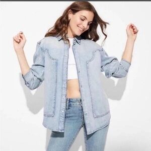 wild fable Light Wash Denim Shirt Jacket NWT
